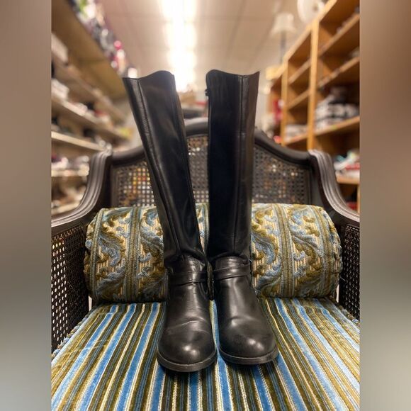 SVP Sz. 7 Black Tall Leather Boot w/Side Zipper - Picture 1 of 6